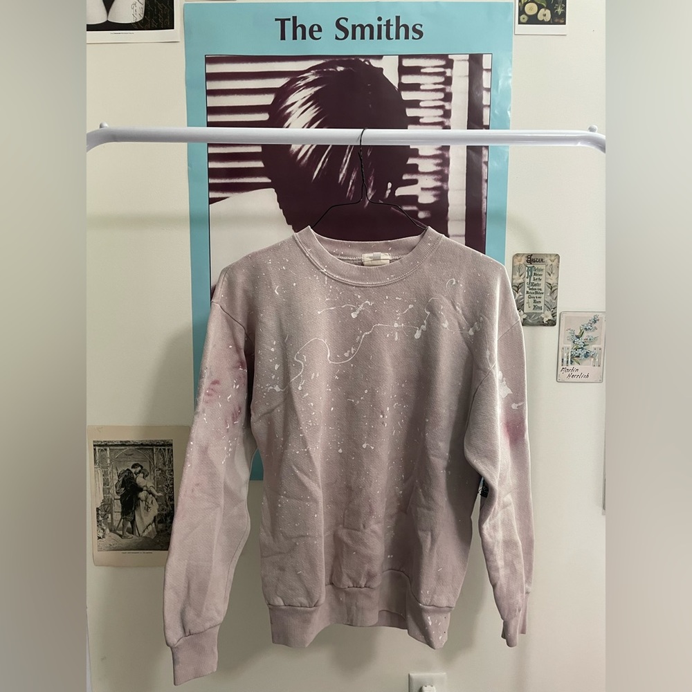 Sweatshirt